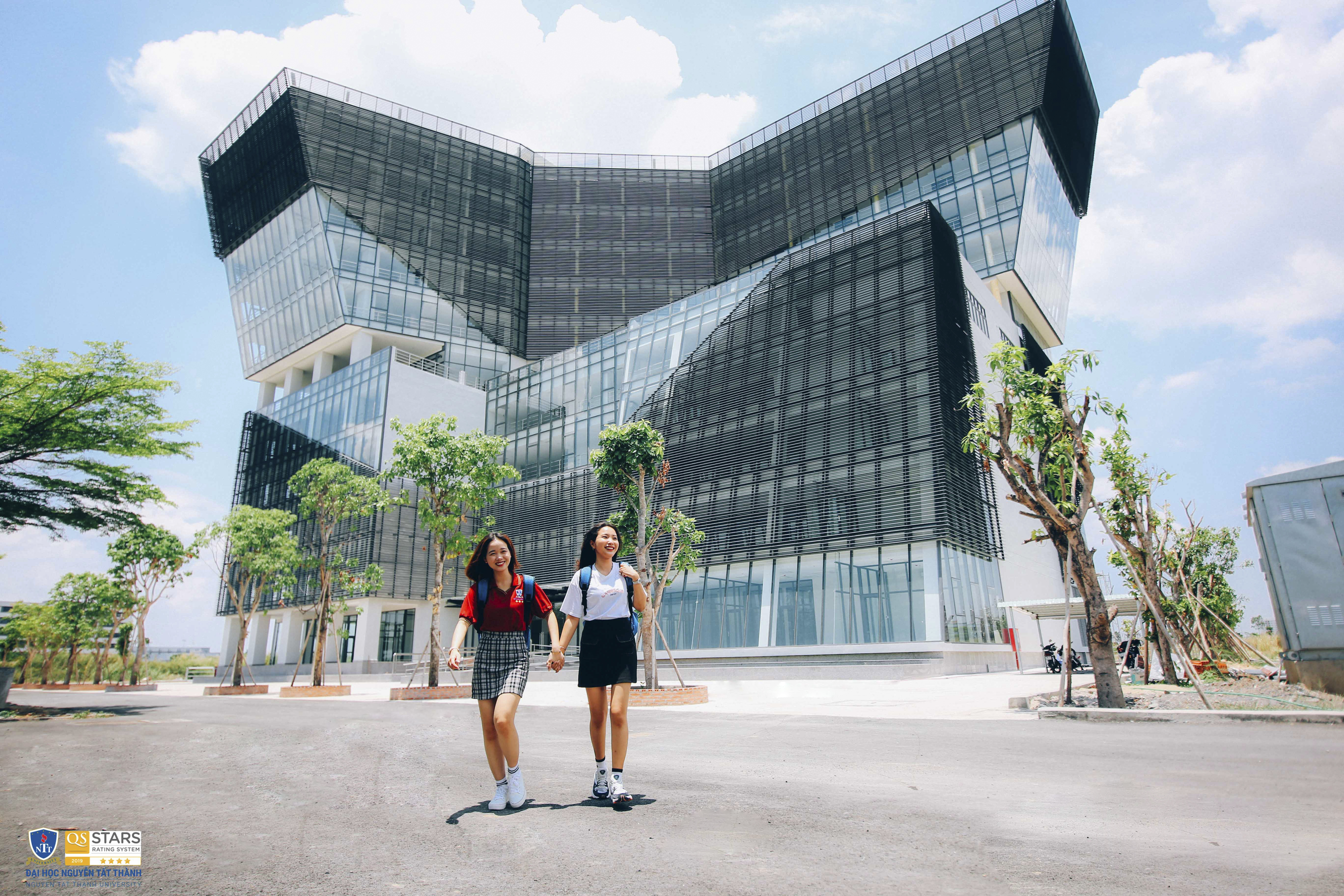 Trường ĐH Nguyễn Tất Thành khánh thành tòa nhà đầu tiên thuộc Dự án Trung tâm phát triển công nghệ cao.